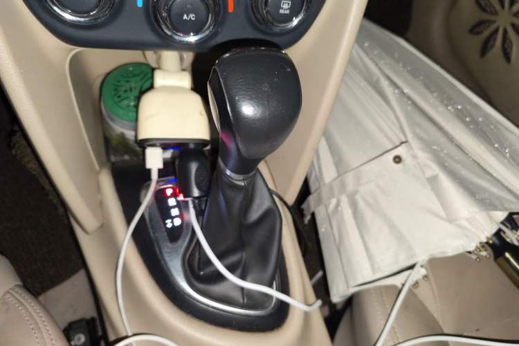 Used Fiat Viaggio 2012 1.4T Automatic Jingxiang Edition Gear Lever