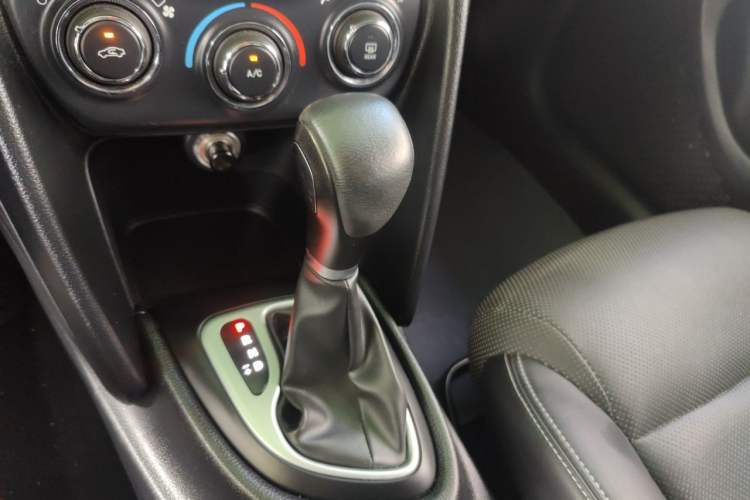 Used Fiat Viaggio 2012 1.4T Automatic Jingxiang Edition Gear Lever