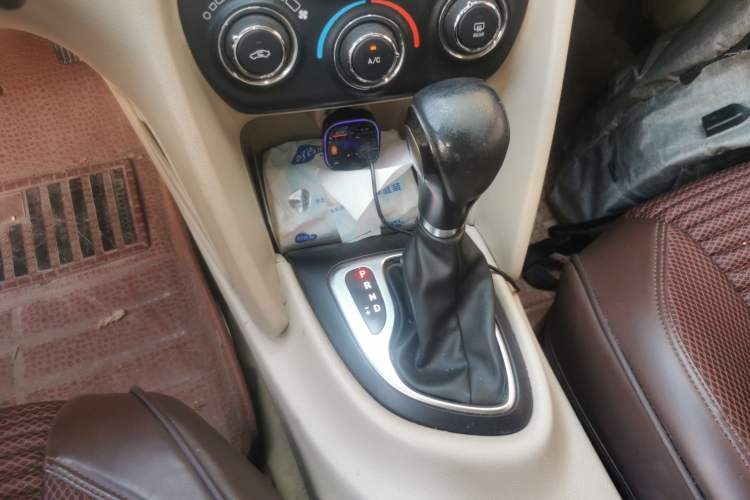 Used Fiat Viaggio 2012 1.4T Automatic Jingxiang Edition Gear Lever