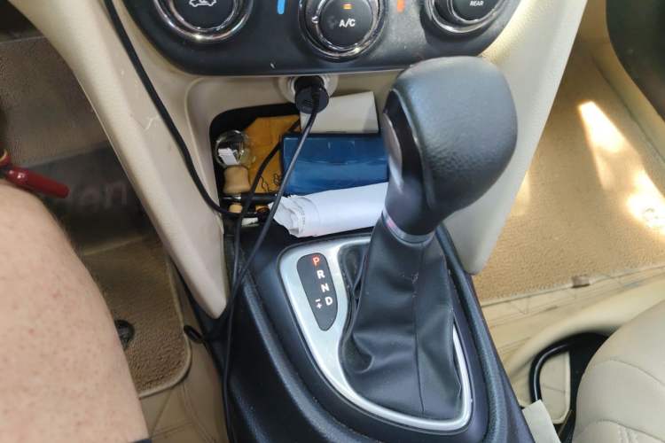 Used Fiat Viaggio 2012 1.4T Automatic Enjoyment Edition Gear Lever