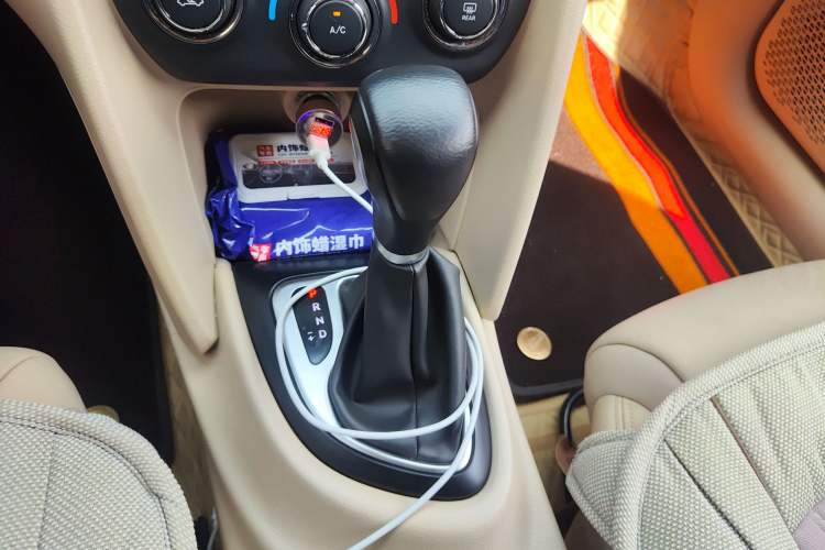 Used Fiat Viaggio 2012 1.4T Automatic Jingxiang Edition Gear Lever