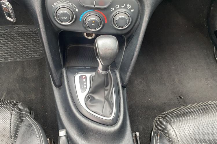 Used Fiat Viaggio 2012 1.4T Automatic Jingxiang Edition Gear Lever