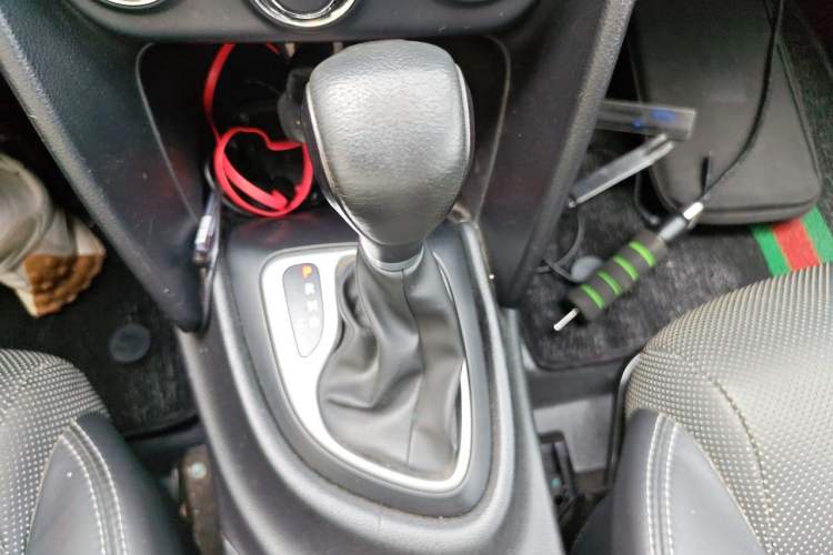 Used Fiat Viaggio 2012 1.4T Automatic Jingxiang Edition Gear Lever