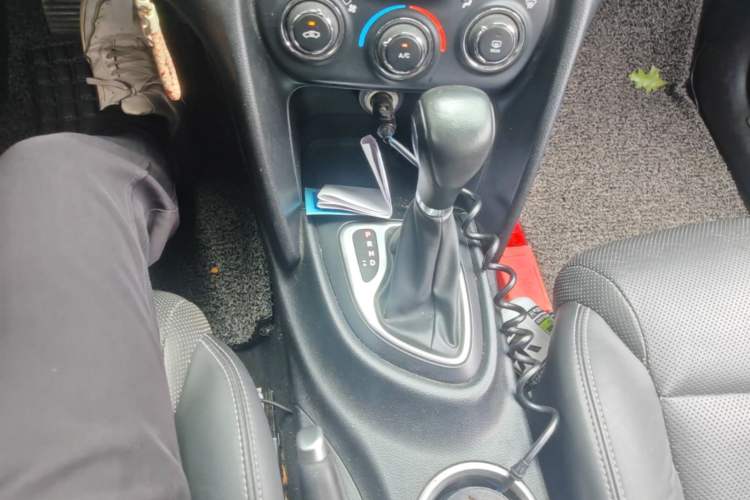 Used Fiat Viaggio 2012 1.4T Automatic Jingxiang Edition Gear Lever