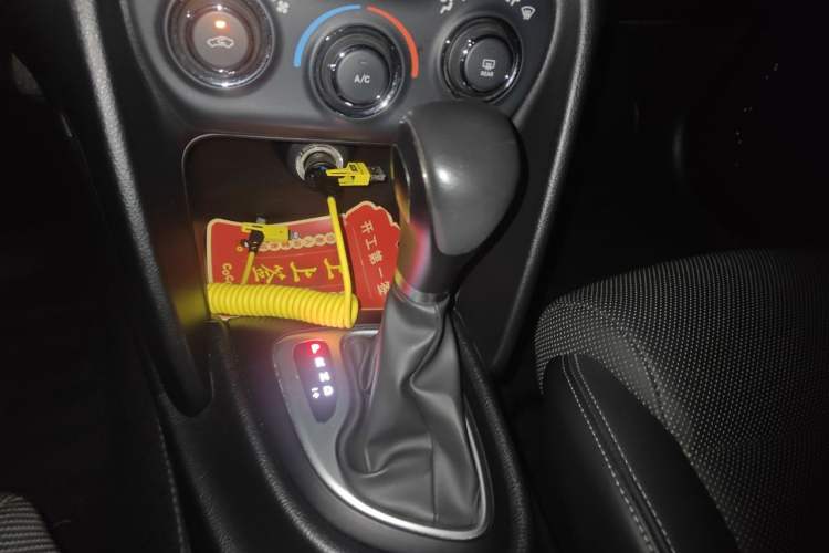 Used Fiat Viaggio 2012 1.4T Automatic Jingxiang Edition Gear Lever