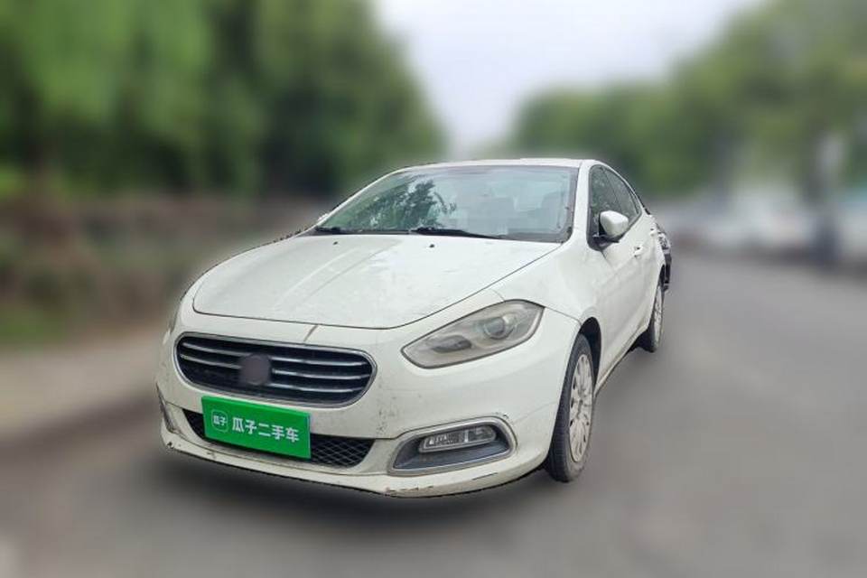 Fiat Viaggio 2012