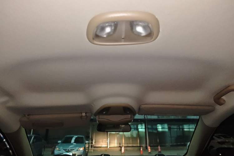 Used Fiat Viaggio 2012 1.4T Automatic Enjoyment Edition Headliner
