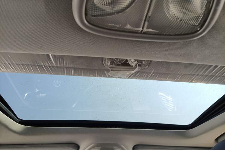 Used Fiat Viaggio 2012 1.4T Automatic Jingxiang Edition Headliner