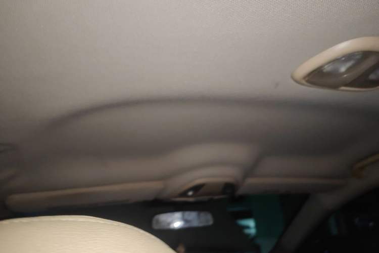 Used Fiat Viaggio 2012 1.4T Automatic Enjoyment Edition Headliner