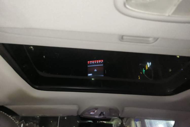 Used Fiat Viaggio 2012 1.4T Automatic Luxury Edition Headliner