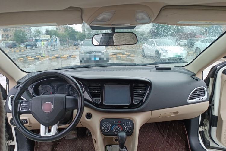 Used Fiat Viaggio 2012 1.4T Automatic Enjoyment Edition Headliner