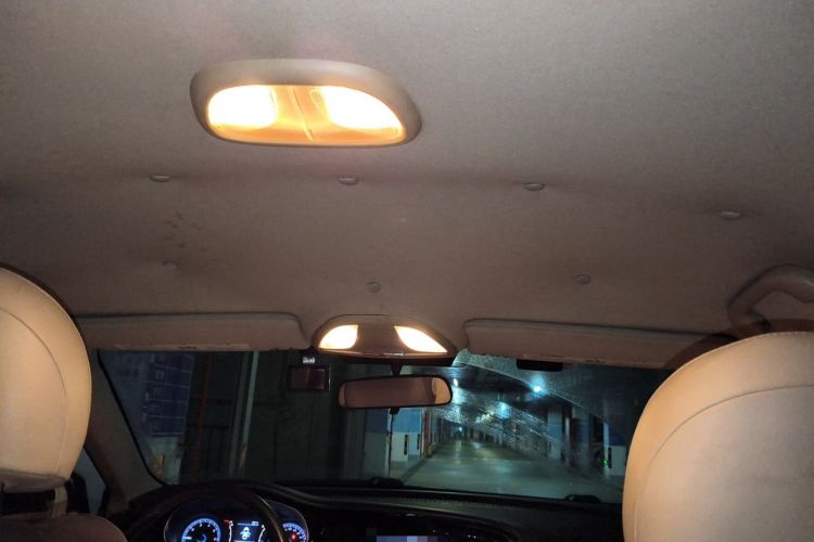 Used Fiat Viaggio 2012 1.4T Manual Enjoyment Edition Headliner