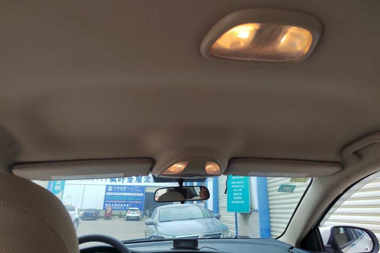Used Fiat Viaggio 2012 1.4T Automatic Enjoyment Edition Headliner