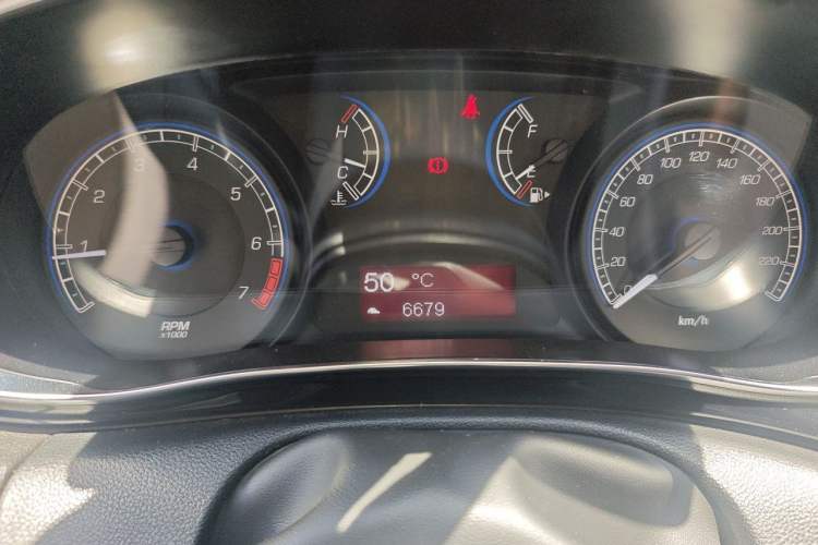 Used Fiat Viaggio 2012 1.4T Automatic Enjoyment Edition Instrument Cluster