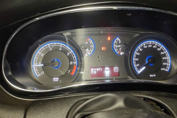 Used Fiat Viaggio 2012 1.4T Automatic Enjoyment Edition Instrument Cluster