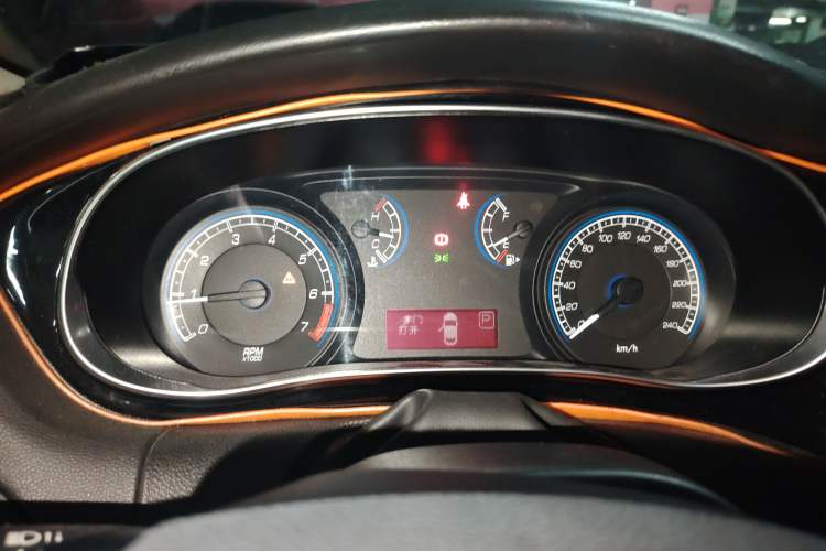 Used Fiat Viaggio 2012 1.4T Automatic Enjoyment Edition Instrument Cluster