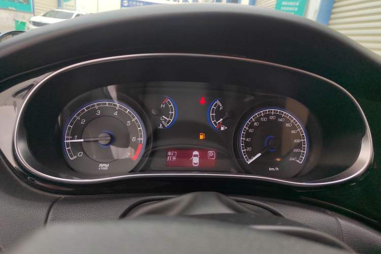 Used Fiat Viaggio 2012 1.4T Automatic Enjoyment Edition Instrument Cluster