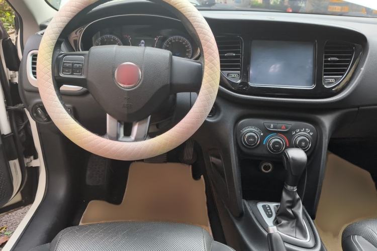 Used Fiat Viaggio 2012 1.4T Automatic Jingxiang Edition Interior 2