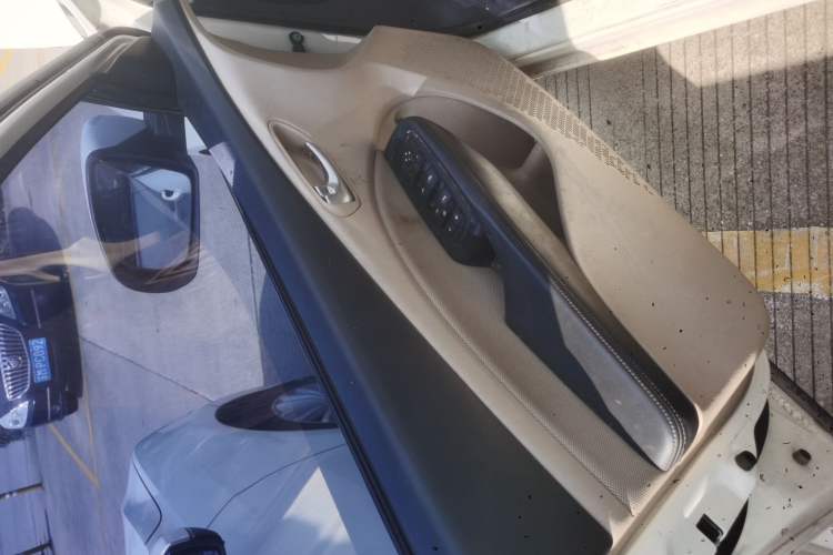 Used Fiat Viaggio 2012 1.4T Automatic Enjoyment Edition Left Front Door Interior