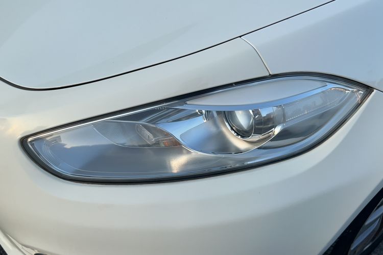Used Fiat Viaggio 2012 1.4T Automatic Jingxiang Edition Left Front Headlight