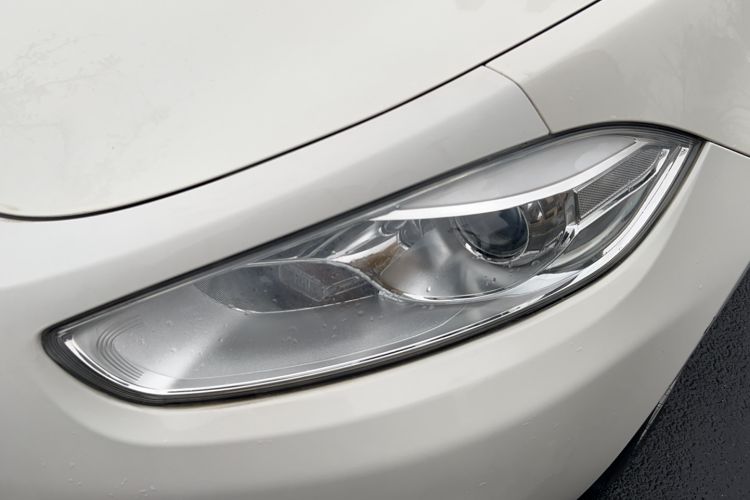 Used Fiat Viaggio 2012 1.4T Manual Enjoyment Edition Left Front Headlight