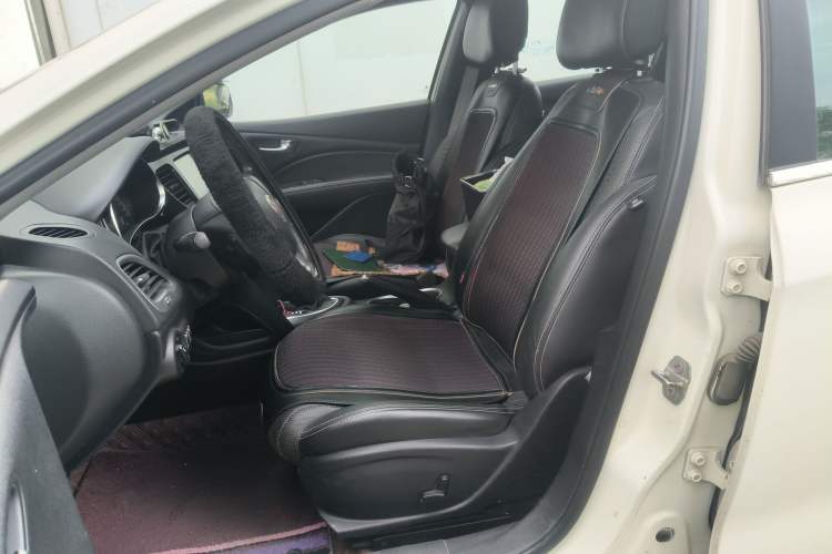 Used Fiat Viaggio 2012 1.4T Automatic Luxury Edition Left Front Seat