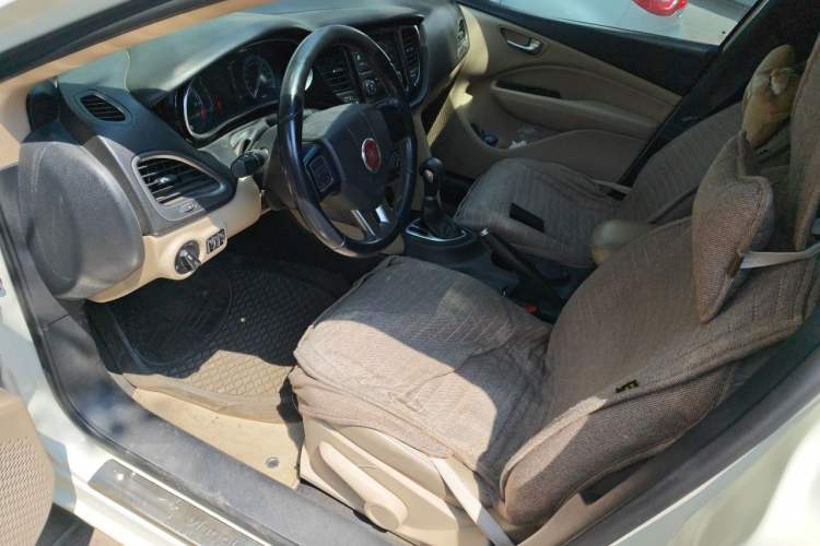 Used Fiat Viaggio 2012 1.4T Automatic Enjoyment Edition Left Front Seat