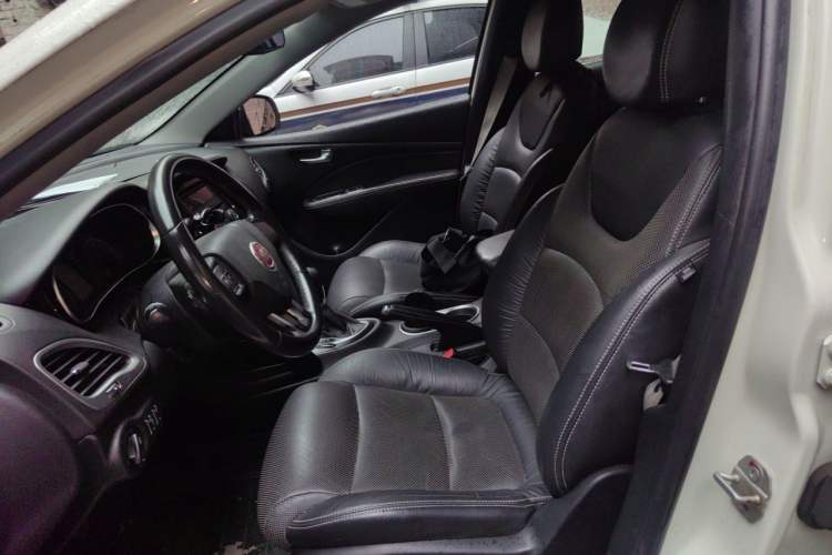 Used Fiat Viaggio 2012 1.4T Automatic Jingxiang Edition Left Front Seat