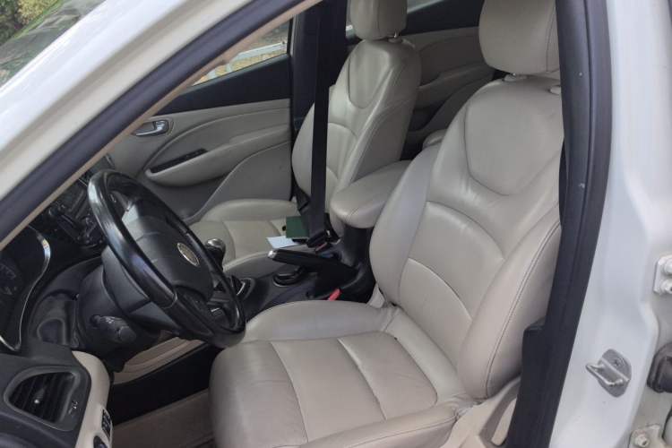 Used Fiat Viaggio 2012 1.4T Manual Enjoyment Edition Left Front Seat