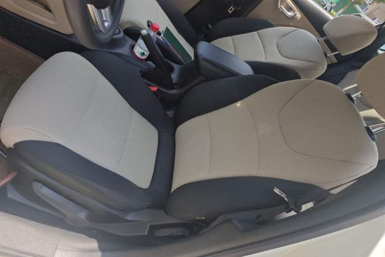 Used Fiat Viaggio 2012 1.4T Automatic Enjoyment Edition Left Front Seat