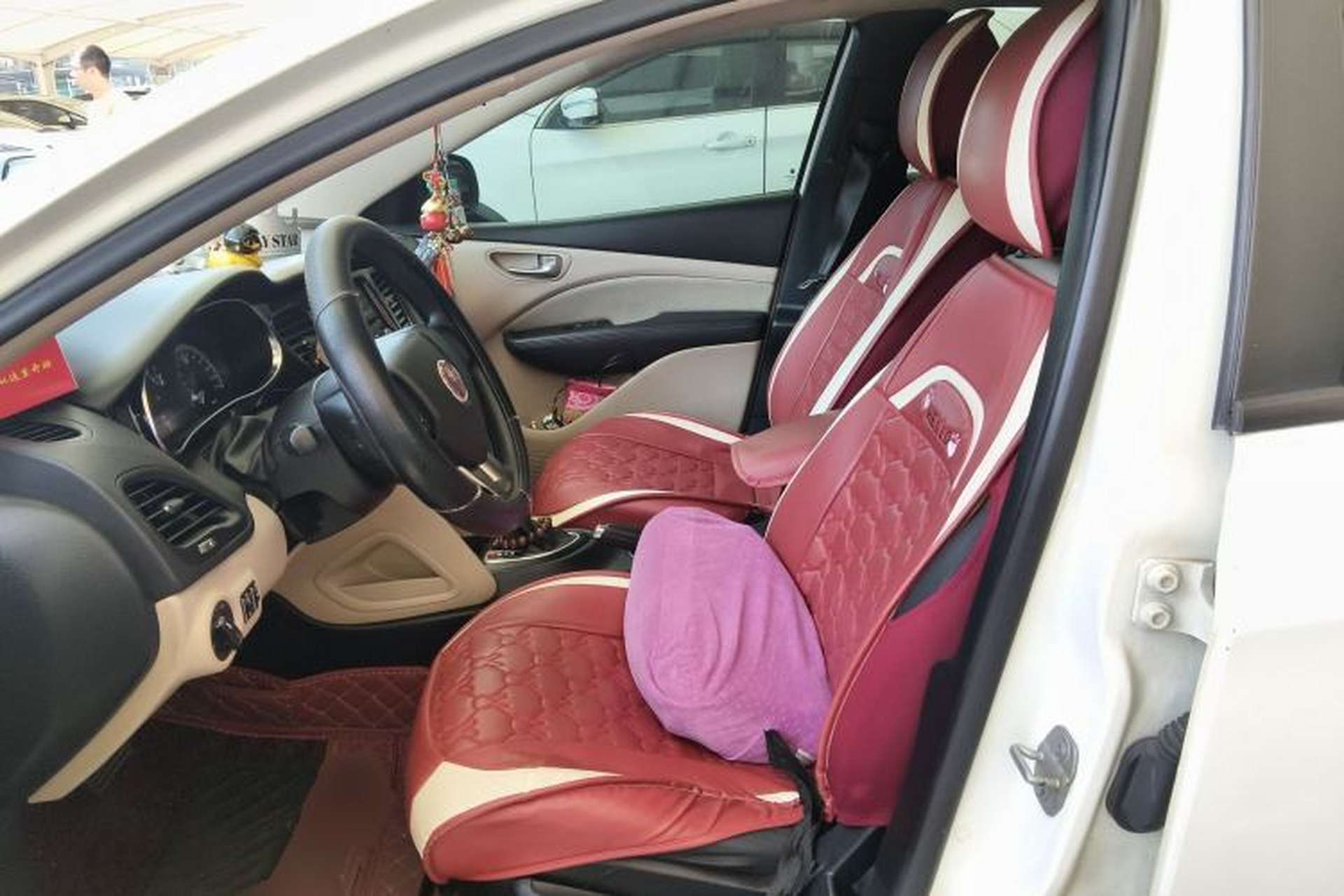 Used Fiat Viaggio 2012 1.4T Automatic Enjoyment Edition Left Front Seat