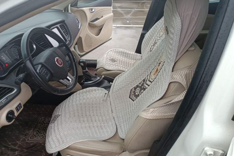 Used Fiat Viaggio 2012 1.4T Automatic Enjoyment Edition Left Front Seat