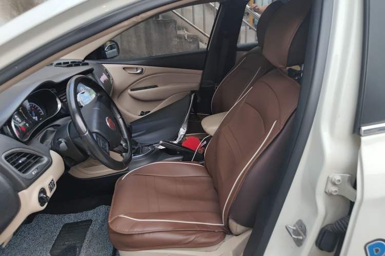 Used Fiat Viaggio 2012 1.4T Automatic Enjoyment Edition Left Front Seat