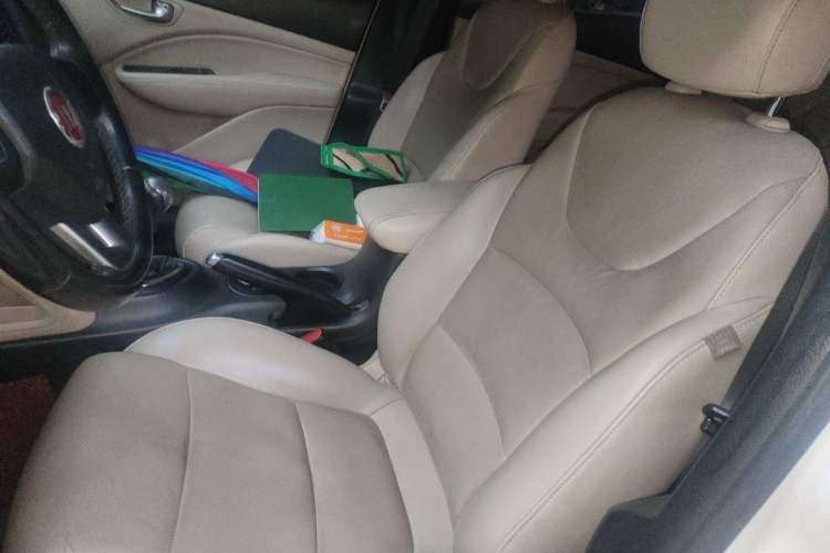 Used Fiat Viaggio 2012 1.4T Manual Enjoyment Edition Left Front Seat