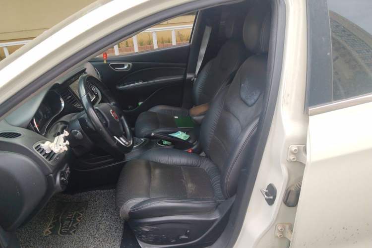 Used Fiat Viaggio 2012 1.4T Automatic Jingxiang Edition Left Front Seat
