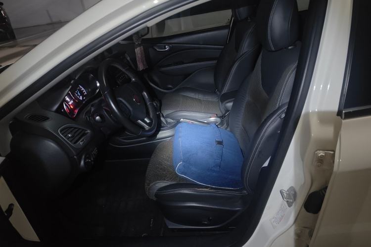 Used Fiat Viaggio 2012 1.4T Automatic Jingxiang Edition Left Front Seat