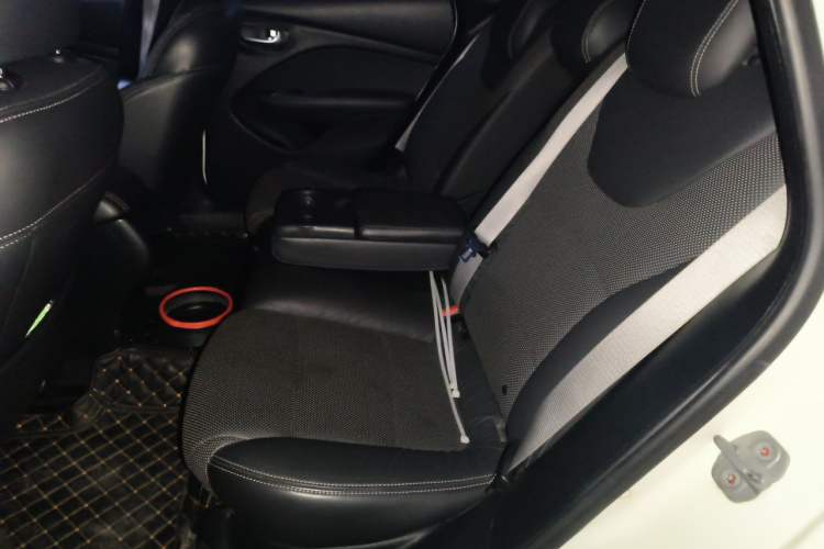Used Fiat Viaggio 2012 1.4T Automatic Luxury Edition Left Rear Seat