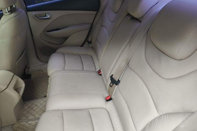Used Fiat Viaggio 2012 1.4T Automatic Jingxiang Edition Left Rear Seat