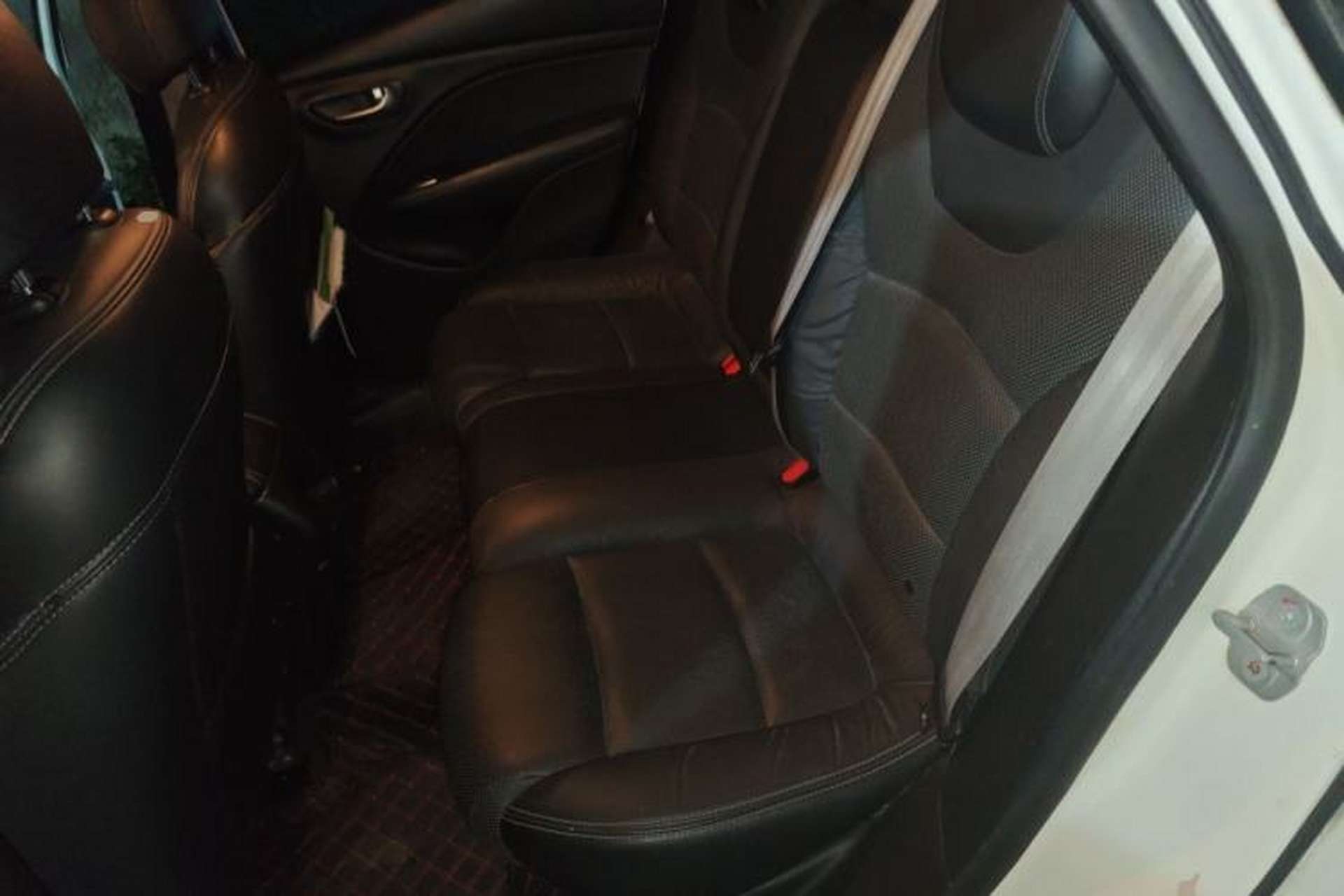 Used Fiat Viaggio 2012 1.4T Automatic Jingxiang Edition Left Rear Seat