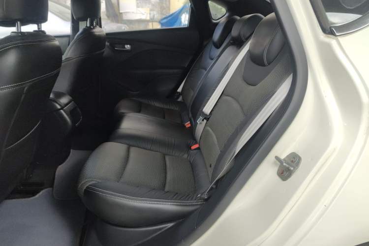 Used Fiat Viaggio 2012 1.4T Automatic Jingxiang Edition Left Rear Seat