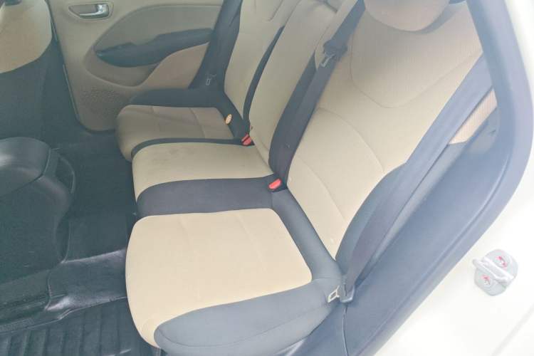 Used Fiat Viaggio 2012 1.4T Automatic Enjoyment Edition Left Rear Seat