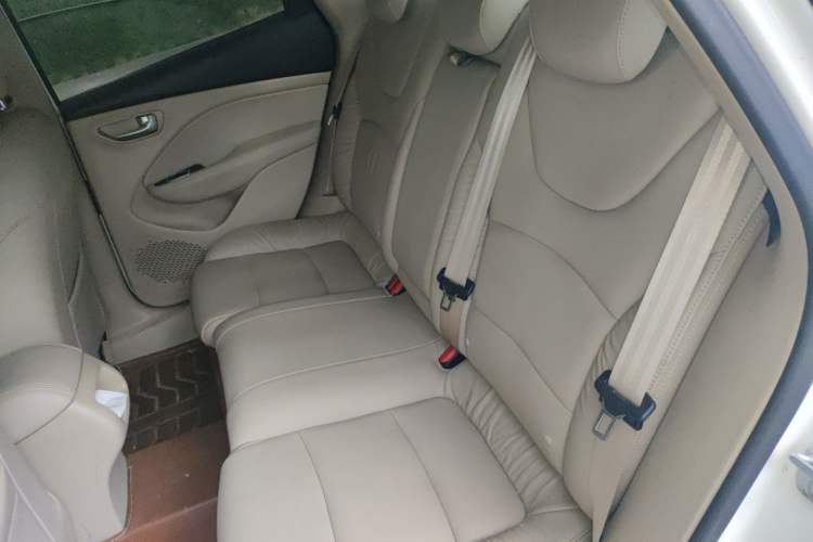 Used Fiat Viaggio 2012 1.4T Automatic Jingxiang Edition Left Rear Seat