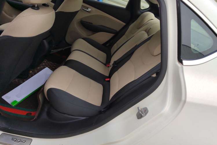 Used Fiat Viaggio 2012 1.4T Automatic Enjoyment Edition Left Rear Seat