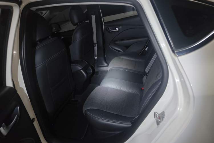 Used Fiat Viaggio 2012 1.4T Automatic Jingxiang Edition Left Rear Seat