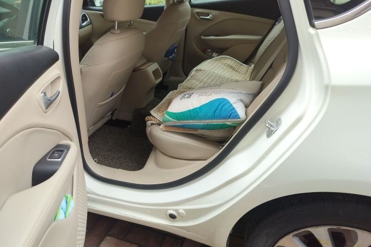 Used Fiat Viaggio 2012 1.4T Automatic Jingxiang Edition Left Rear Seat