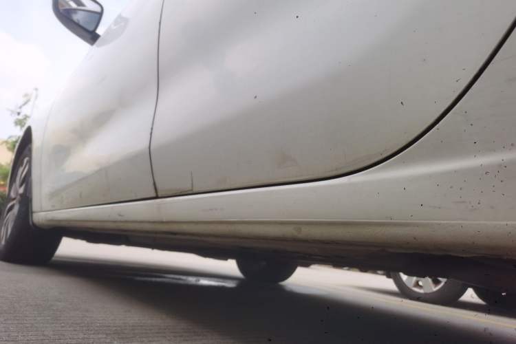 Used Fiat Viaggio 2012 1.4T Automatic Enjoyment Edition Left Side Sill