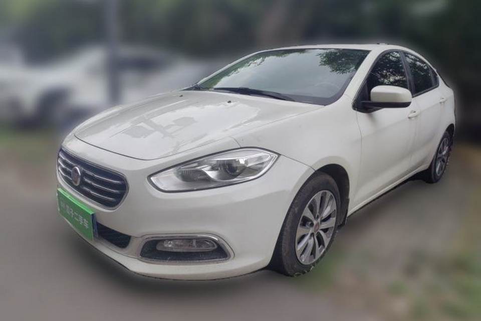 Fiat Viaggio 2012