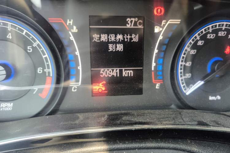 Used Fiat Viaggio 2012 1.4T Manual Enjoyment Edition Odometer Close Up