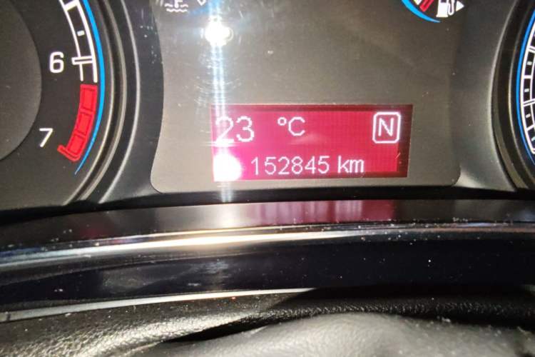 Used Fiat Viaggio 2012 1.4T Automatic Enjoyment Edition Odometer Close Up