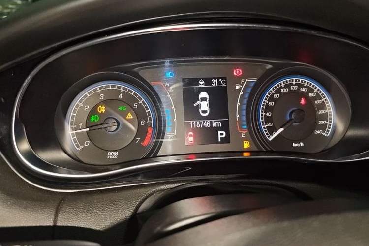 Used Fiat Viaggio 2012 1.4T Automatic Enjoyment Edition Odometer Close Up
